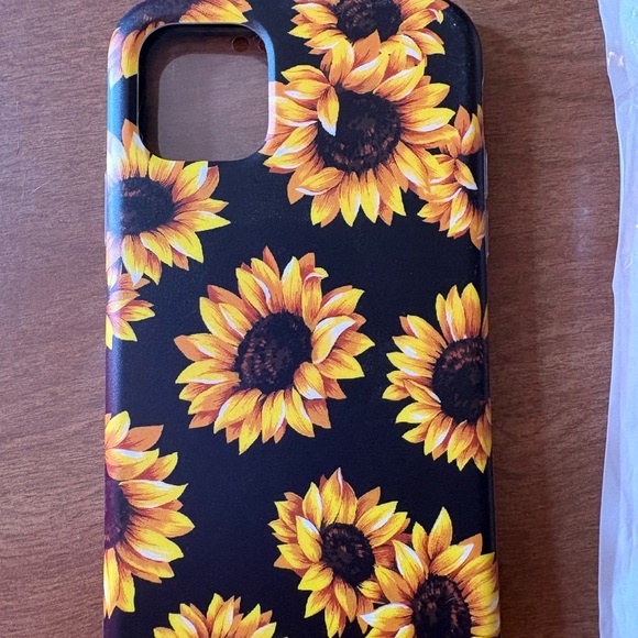 2 I phone 12 plus phone cases. - Picture 5 of 5